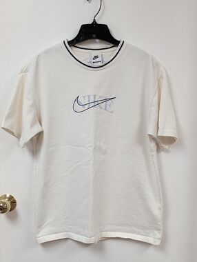 Nike Short Sleeve Crew Tee in Ivory with Navy Logo